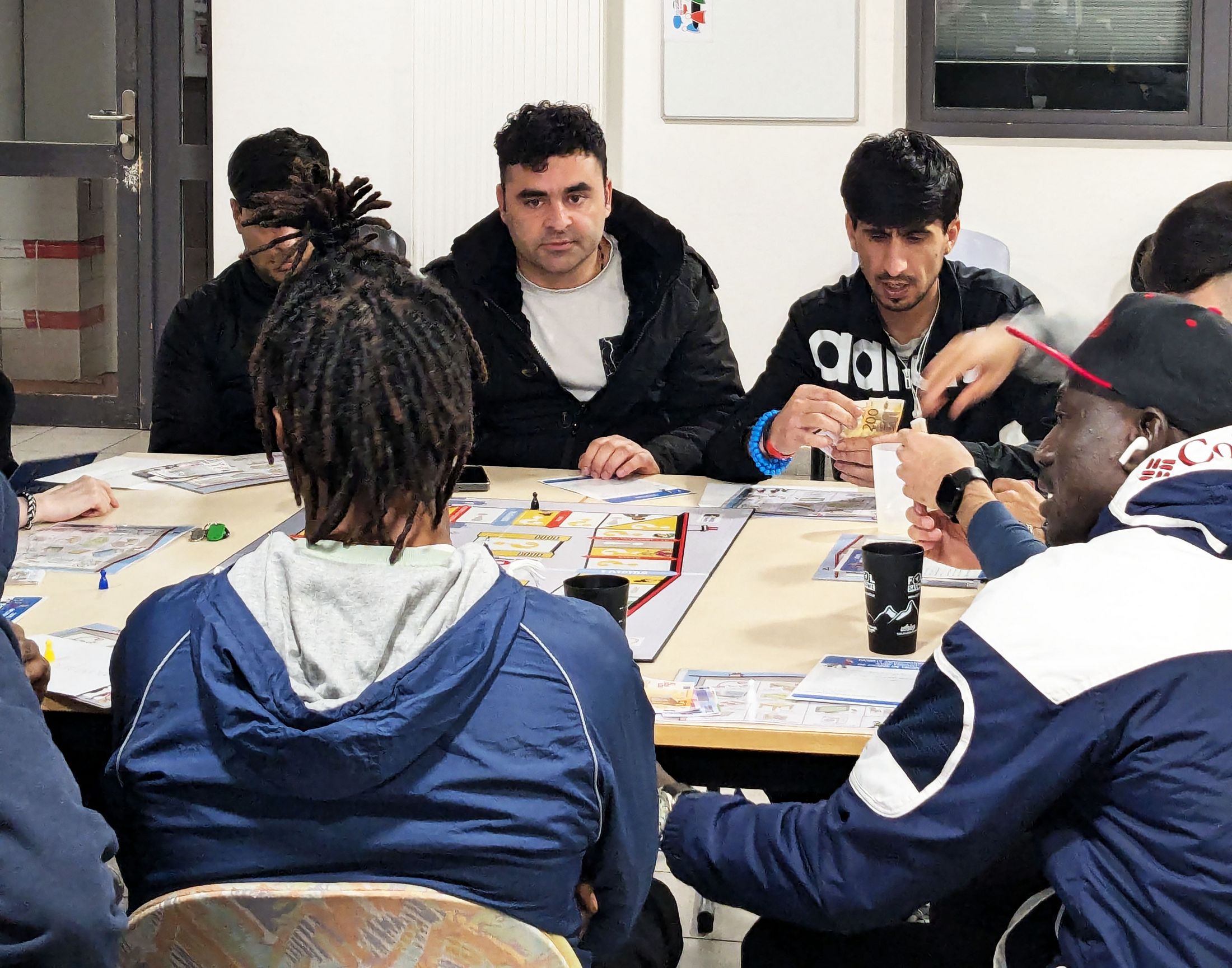 Soirée jeu autour du logement pour des jeunes de 16 à 30 ans dans le cadre du dispositif Conseil Logement Jeunes